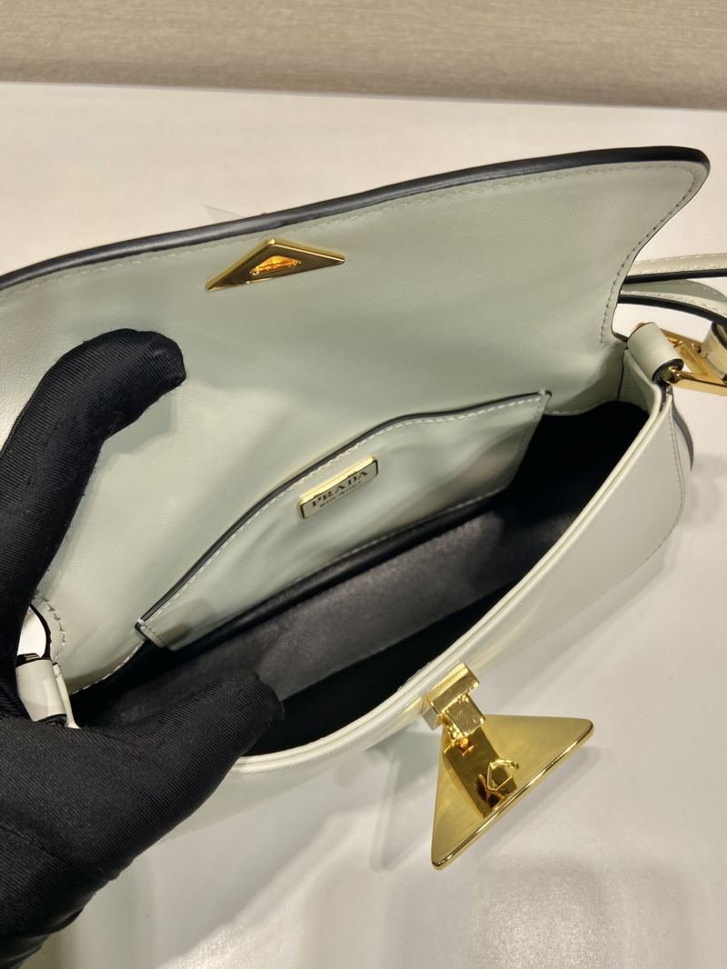 Pra*a hobo bags